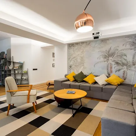 Amber 2bedroom Center Parking