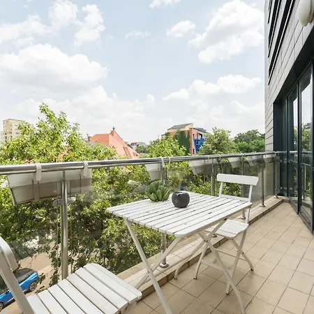 Apartment Amber 2bdr Bucharest