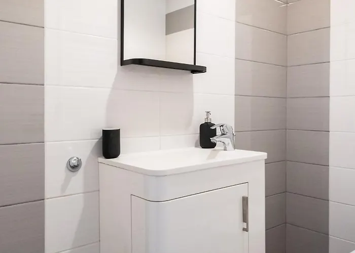 Amber 2bdr Apartman Bukarest