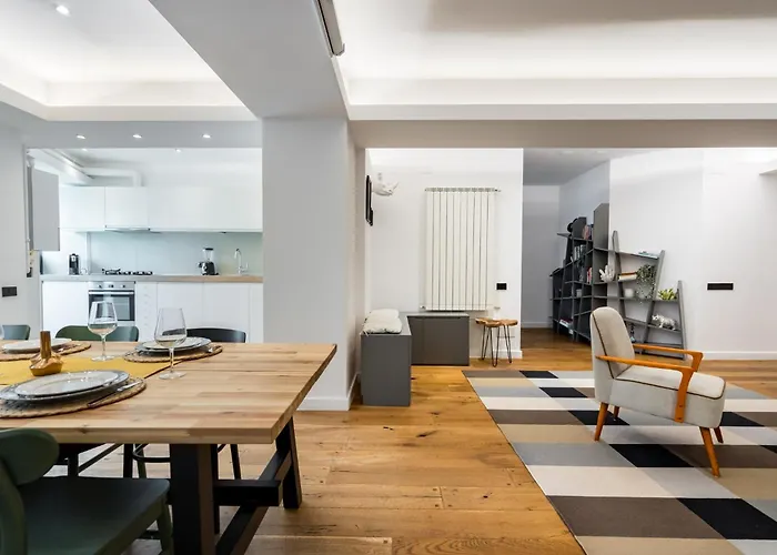 Amber 2bdr Apartman Bukarest