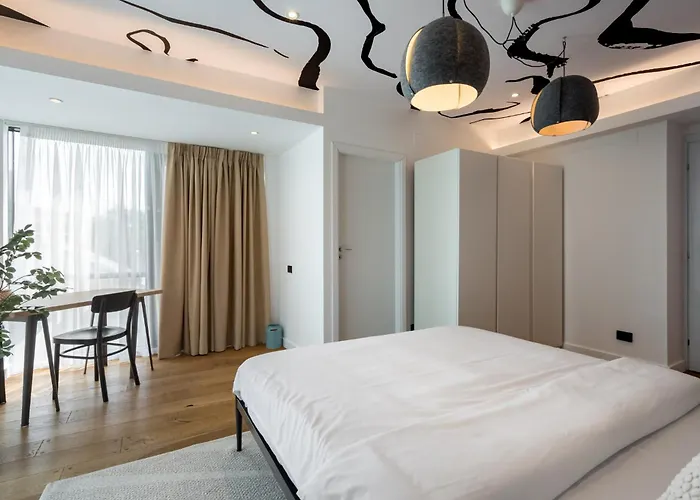 Apartment Amber 2bdr Bucharest