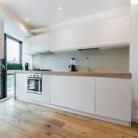 Apartment Amber 2bdr Bucharest